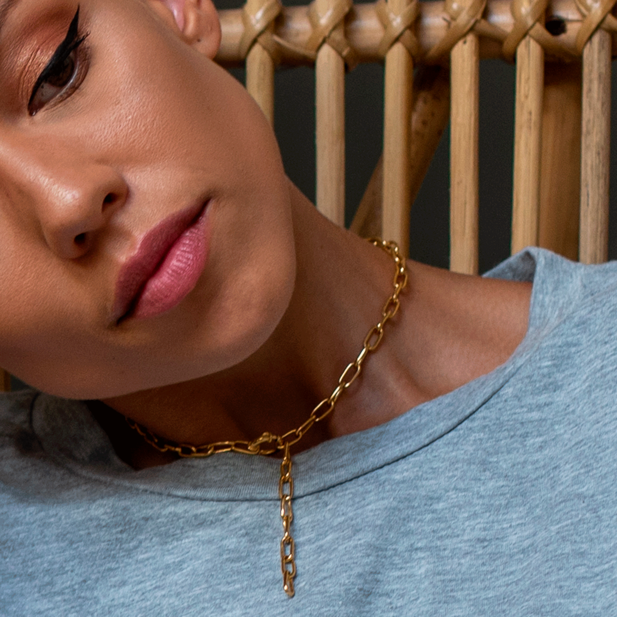 Life necklace 2025